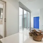 Daire Marina Oceanfront House *