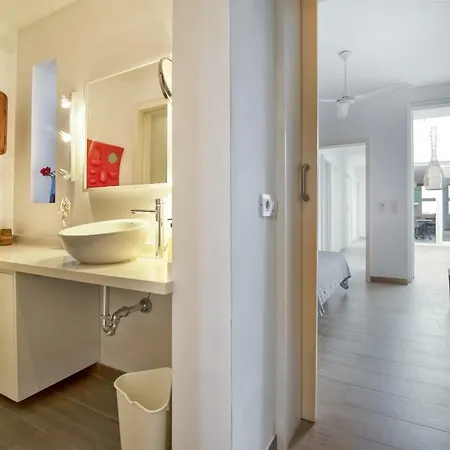 Apartment Marina Oceanfront House *