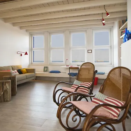 Апартаменты Marina Oceanfront House *