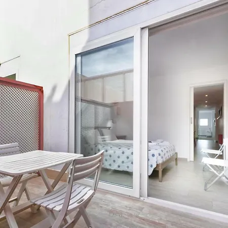 Апартаменты Marina Oceanfront House *