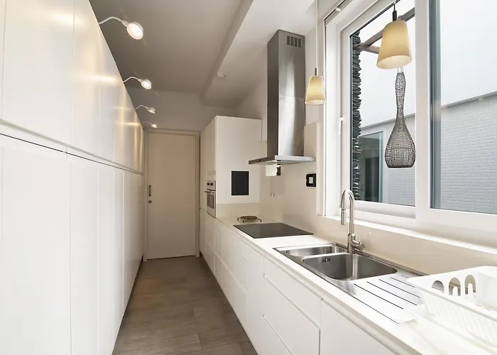 Marina Oceanfront House Apartament *